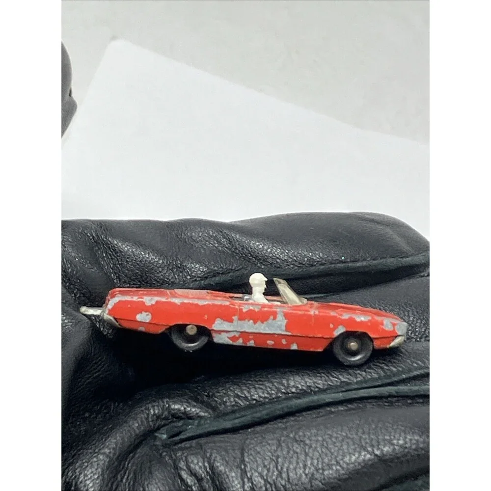 Lone Star Tuf Tots Red Dodge Dart with Driver 1 : 85 Scale England